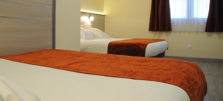 chambre quadruple hôtel 2 étoiles